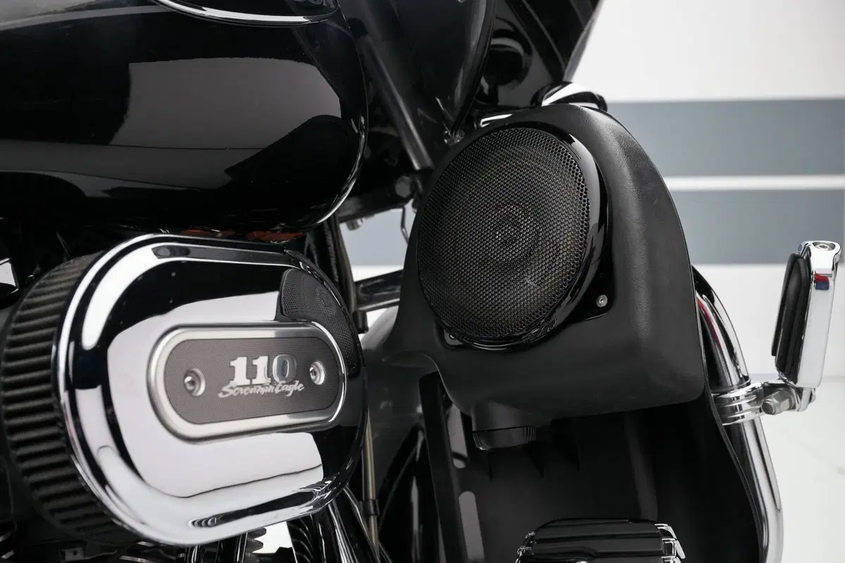 Harley-Davidson 1690 Road Glide (2007 - 12) (19)