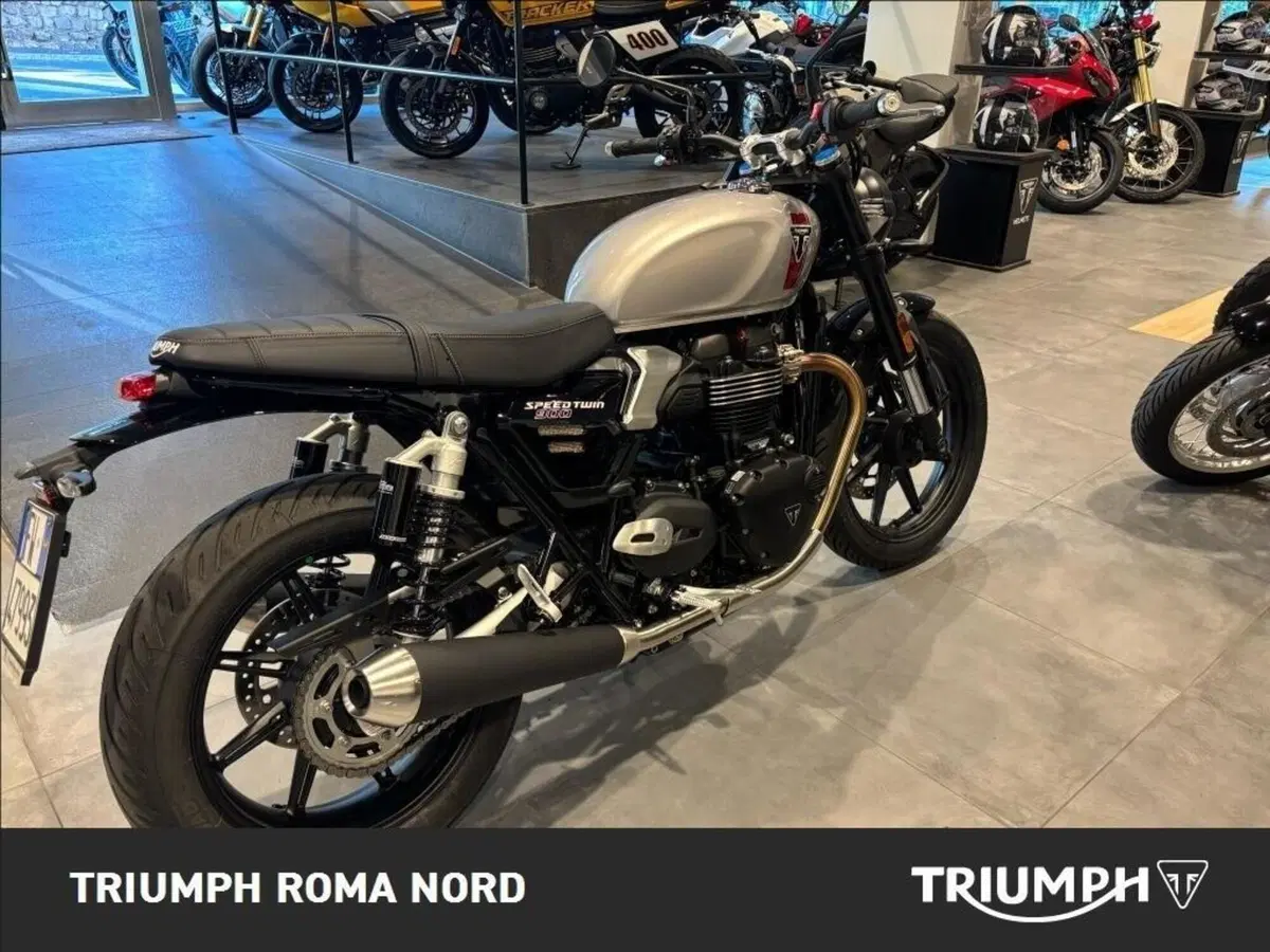 Triumph Speed Twin 900 (2025 - 26) (5)