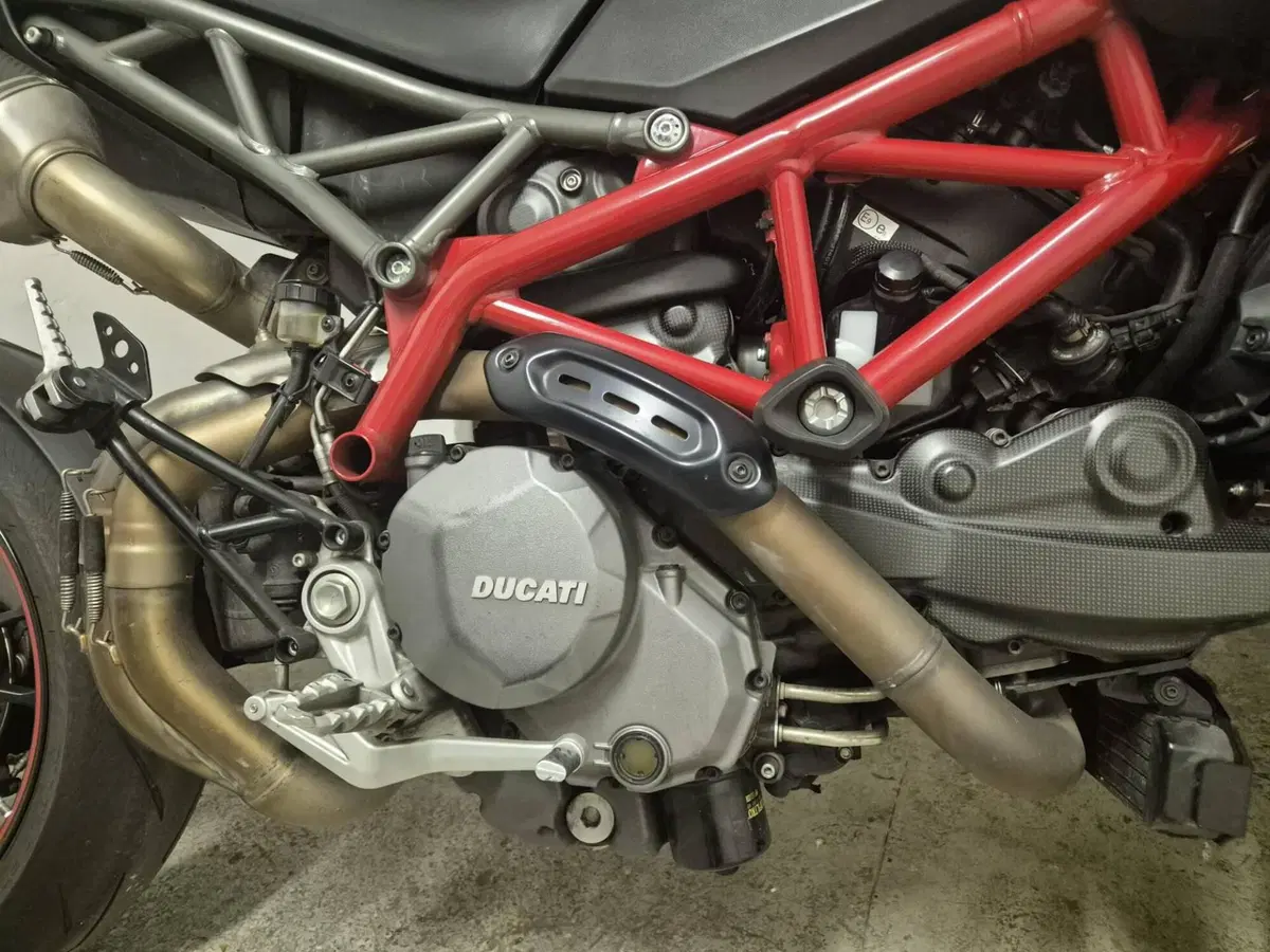 Ducati Hypermotard 950 SP (2019 - 20) (15)