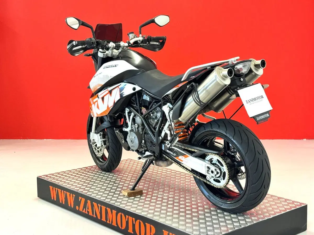 KTM 990 Supermoto (2007 - 10) (6)