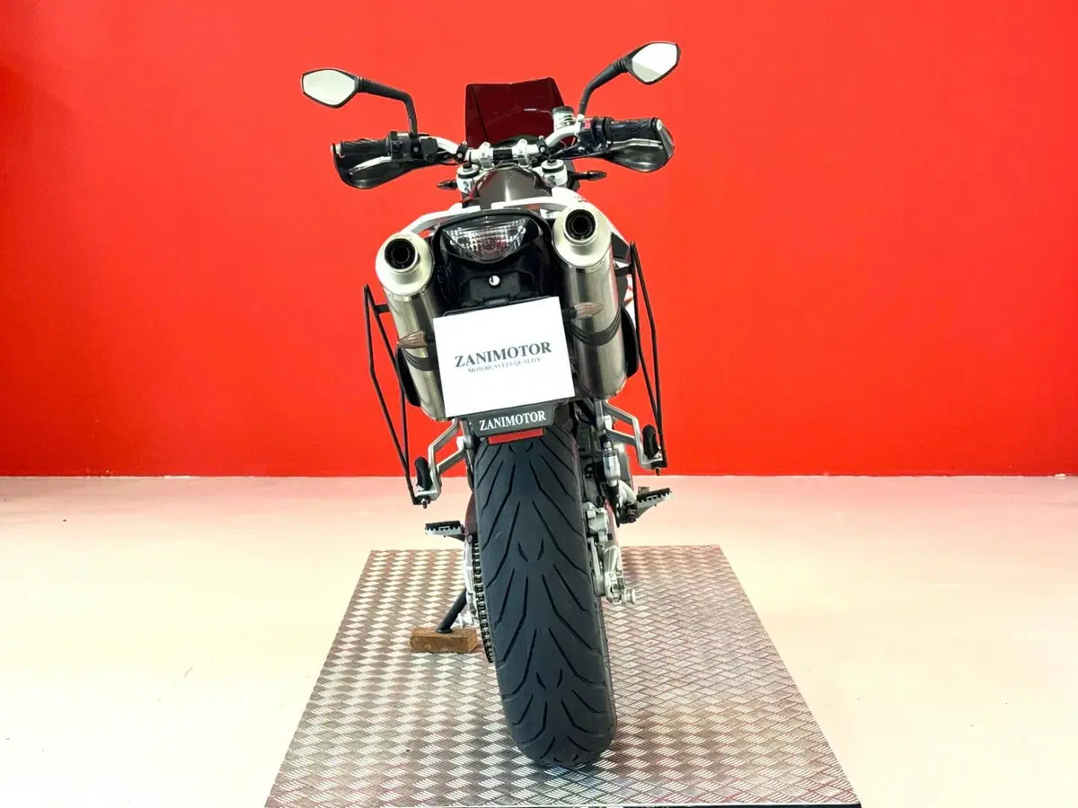 KTM 990 Supermoto (2007 - 10) (7)