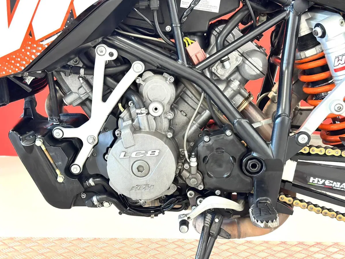 KTM 990 Supermoto (2007 - 10) (16)