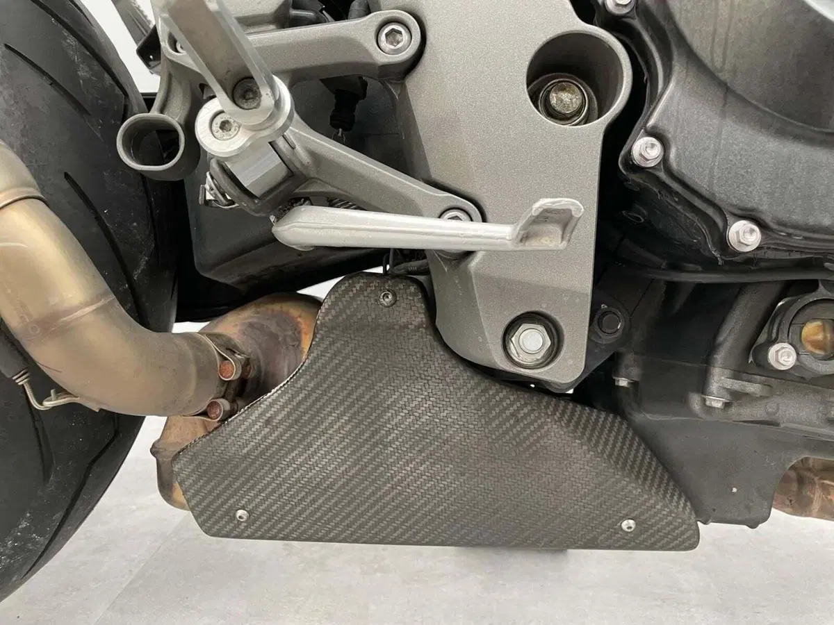 Honda CB 1000 R (2008 - 10) (5)
