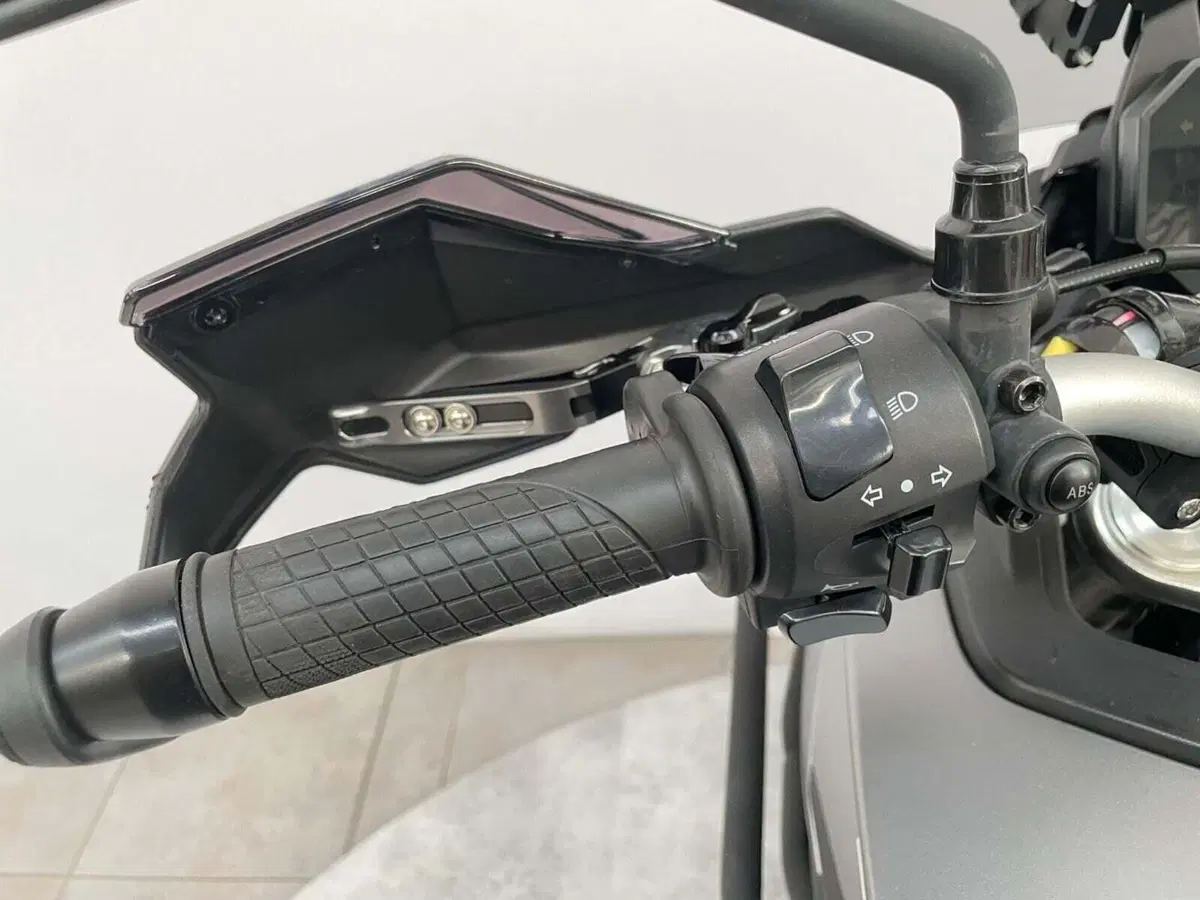 Voge Valico 500DSX (2021 - 24) (7)