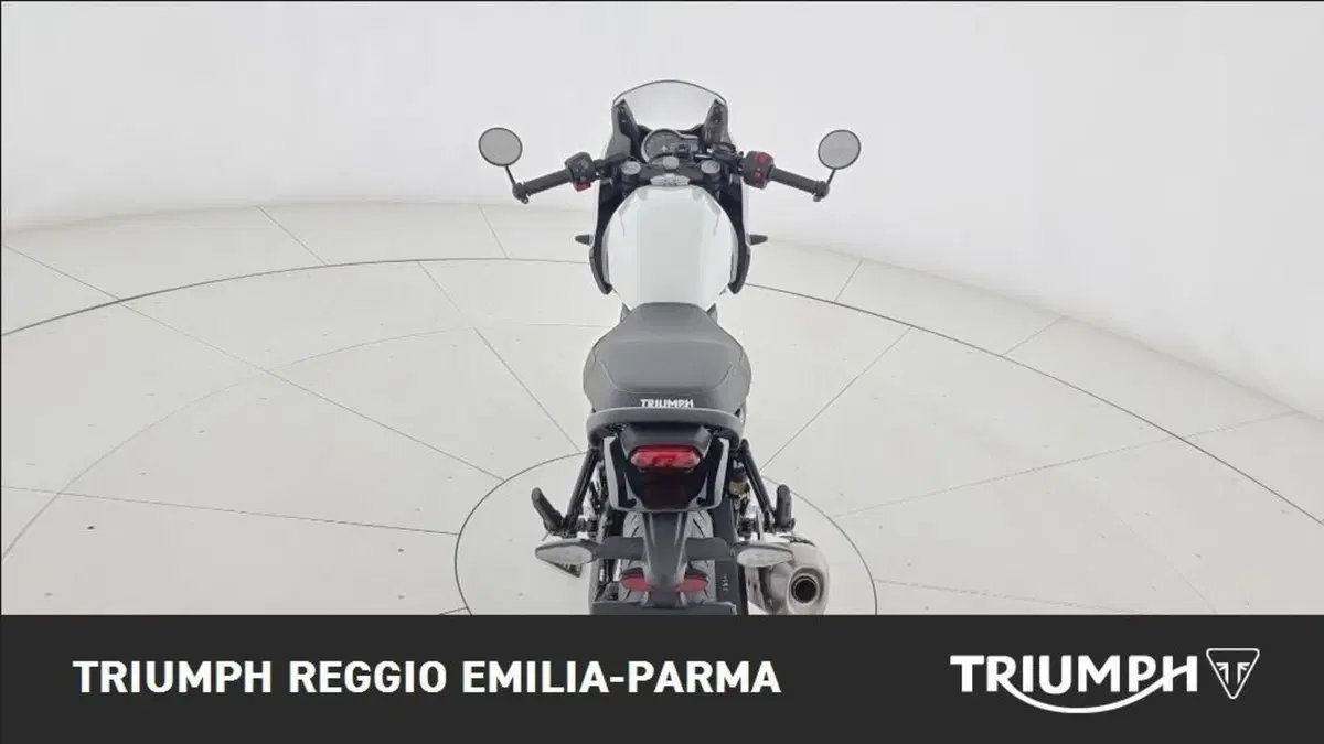 Triumph Thruxton 400 (2026) (14)