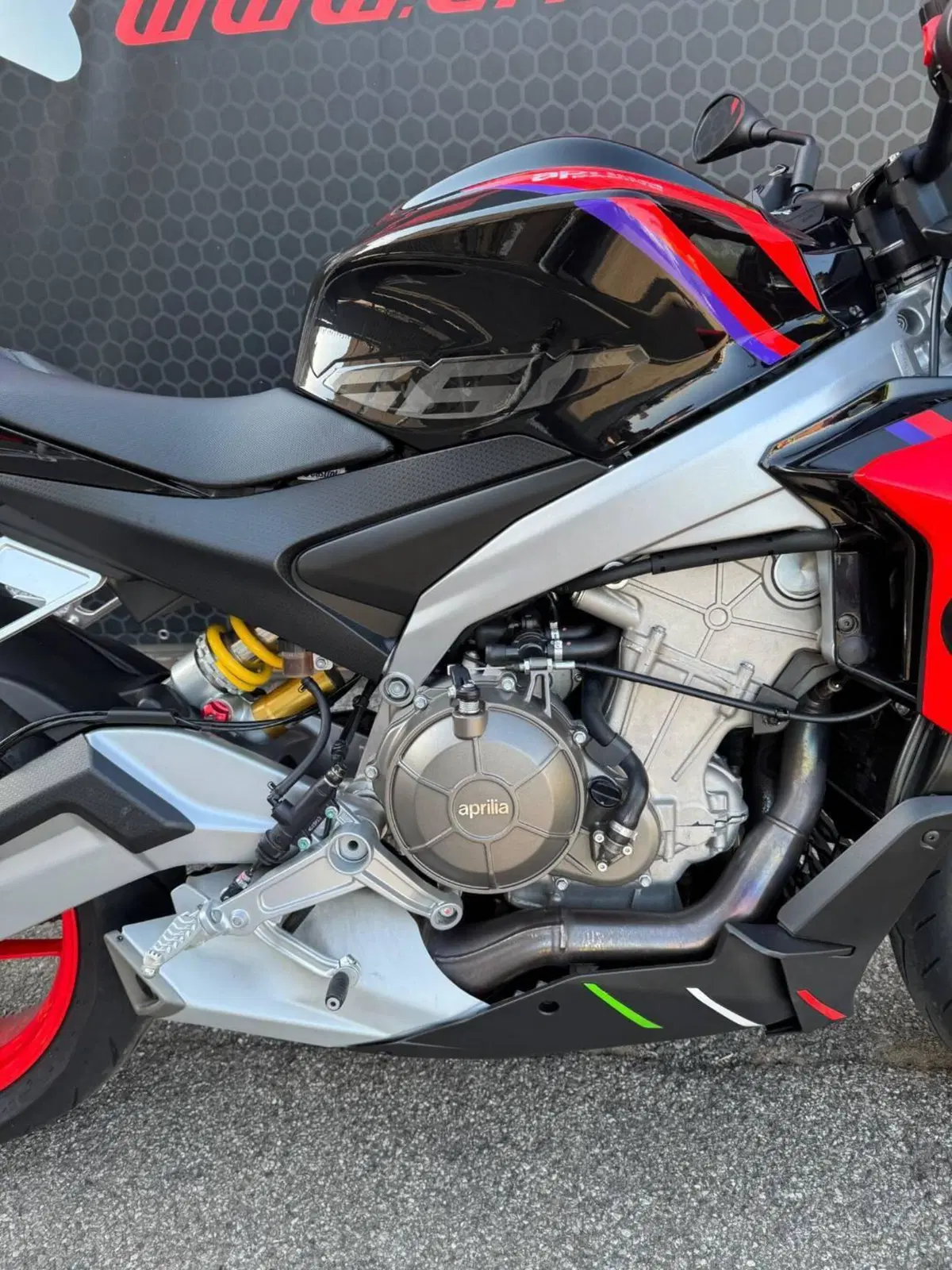 Aprilia Tuono 660 Factory (2022 - 24) (10)