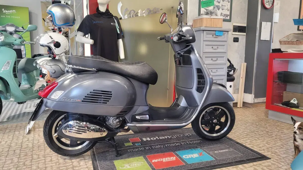 Vespa GTS 300 (2010 - 14)