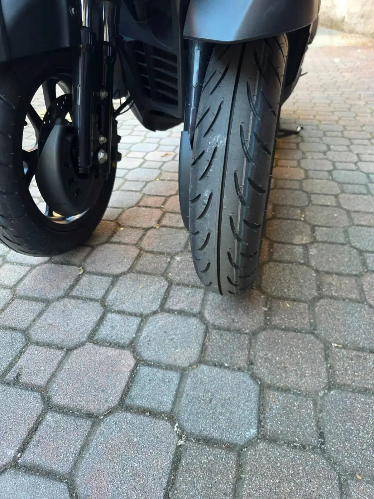 Yamaha Tricity 300 (2021 - 24) (5)