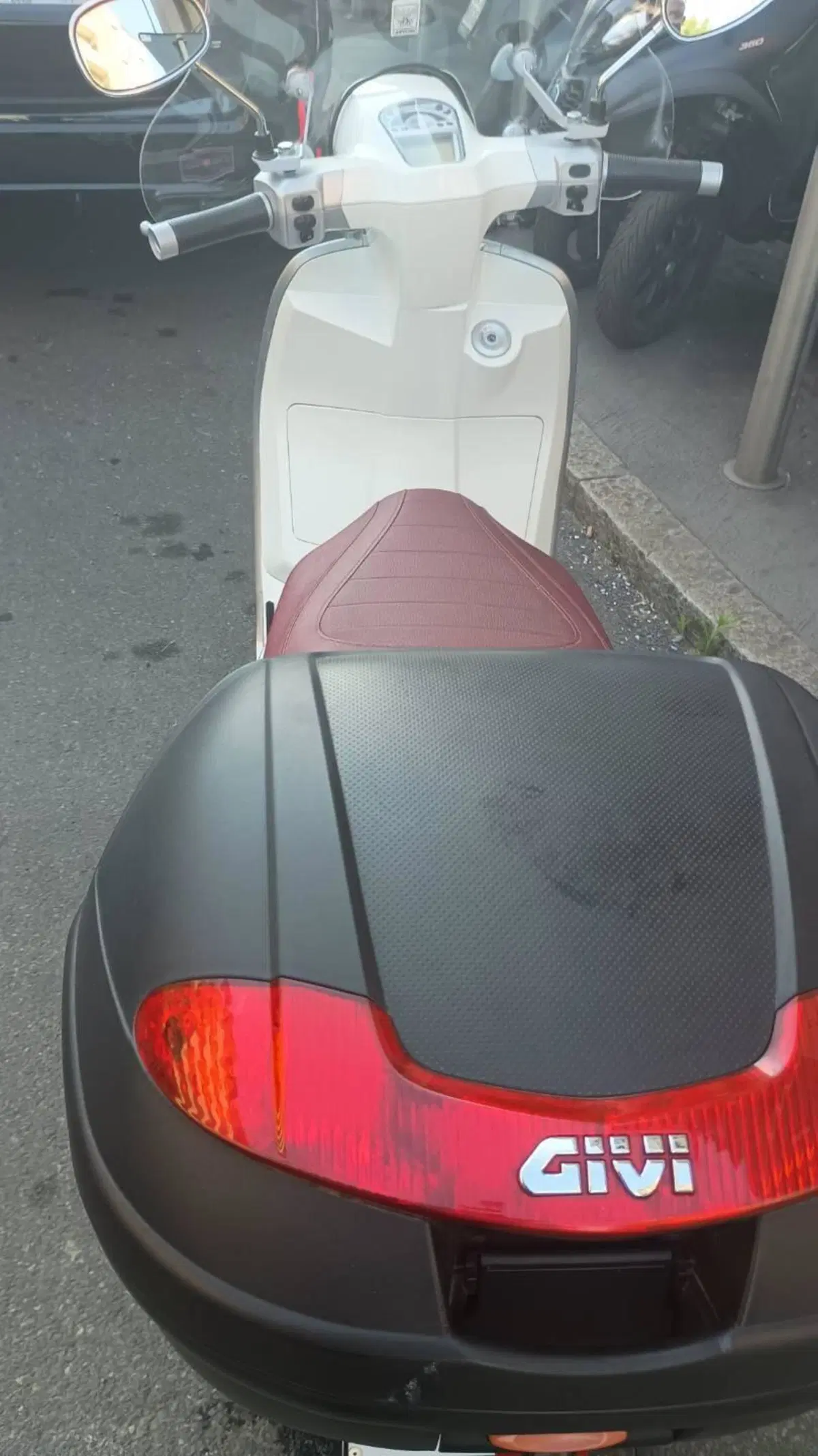 Lambretta V200 Special (2021 - 26) (2)
