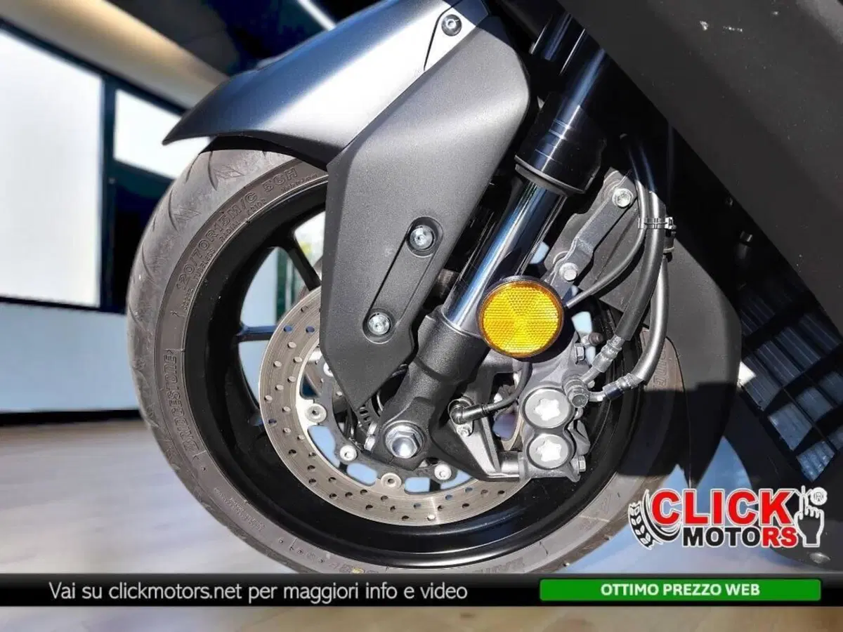 Yamaha T-Max 560 Tech Max (2022 - 24) (7)