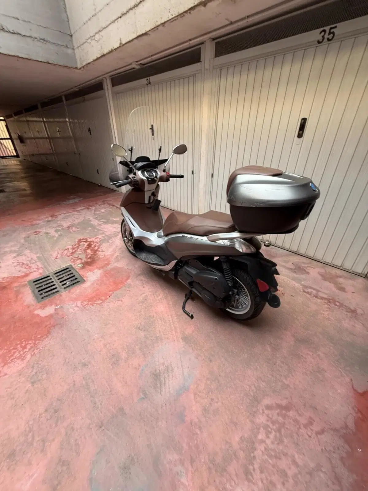 Piaggio Beverly 300 S i.e. ABS-ASR (2016 - 20) (2)
