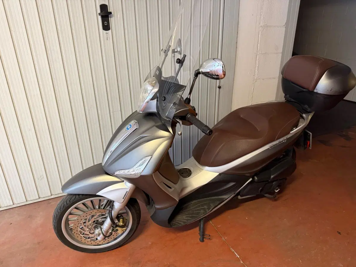 Piaggio Beverly 300 S i.e. ABS-ASR (2016 - 20) (18)