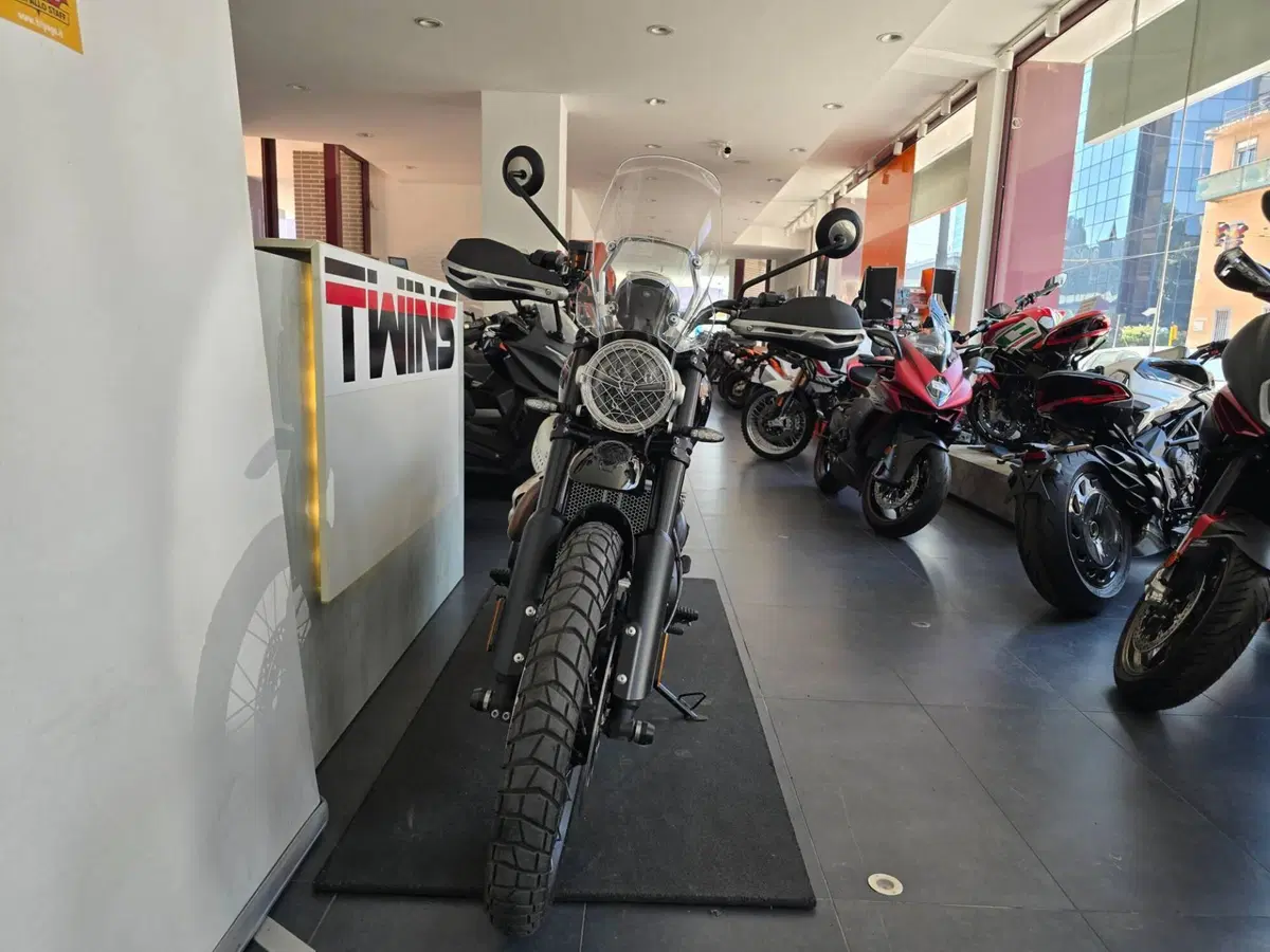 Triumph Scrambler 1200 X Icon Edition (2025 - 26) (3)