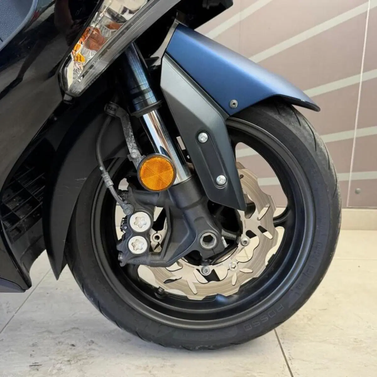 Yamaha T-Max 530 DX (2017 - 19) (4)