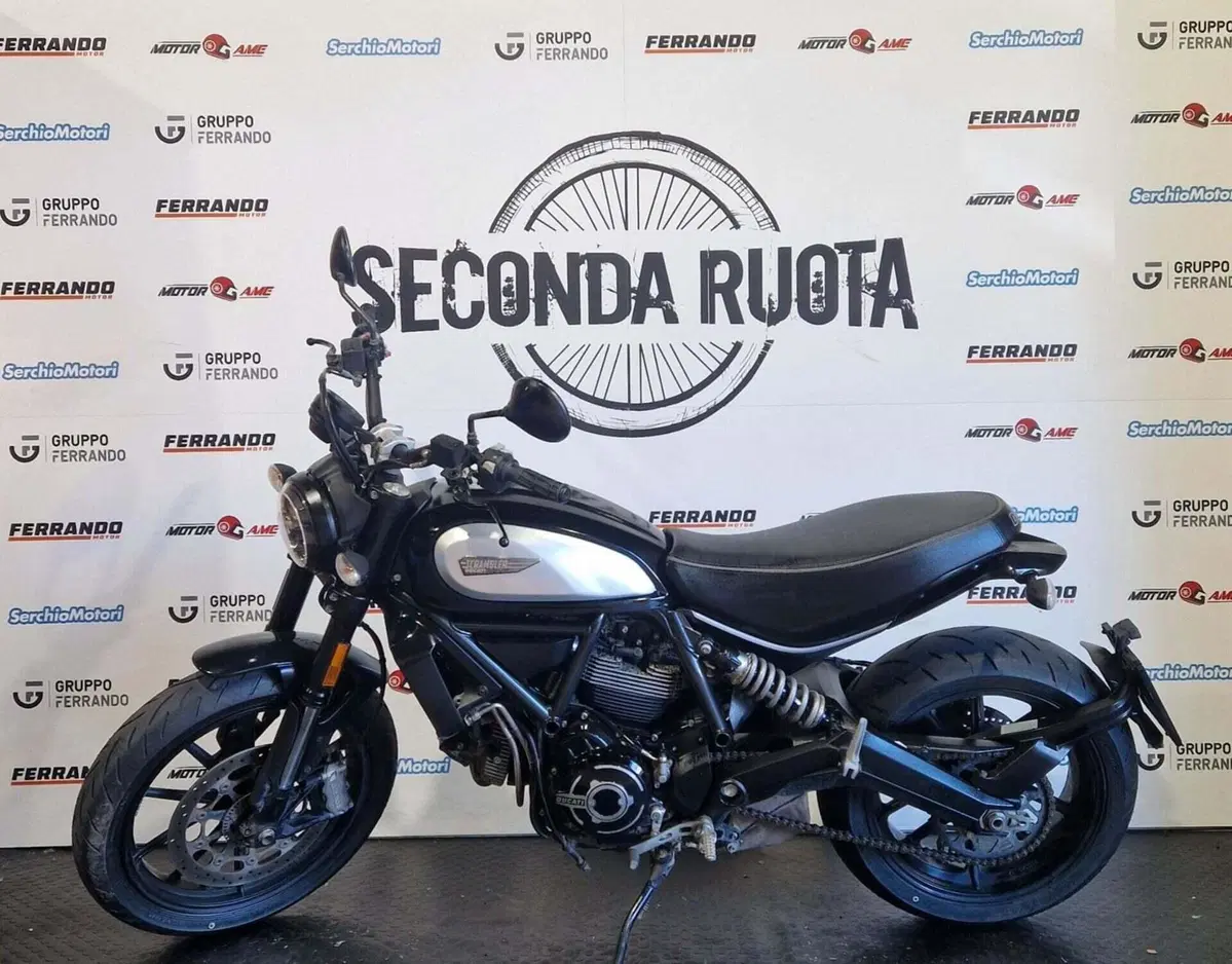 Ducati Scrambler 800 Icon Dark (2021 - 22) (2)