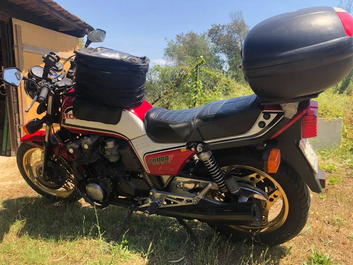 Honda CF1100 super bol d'or (4)