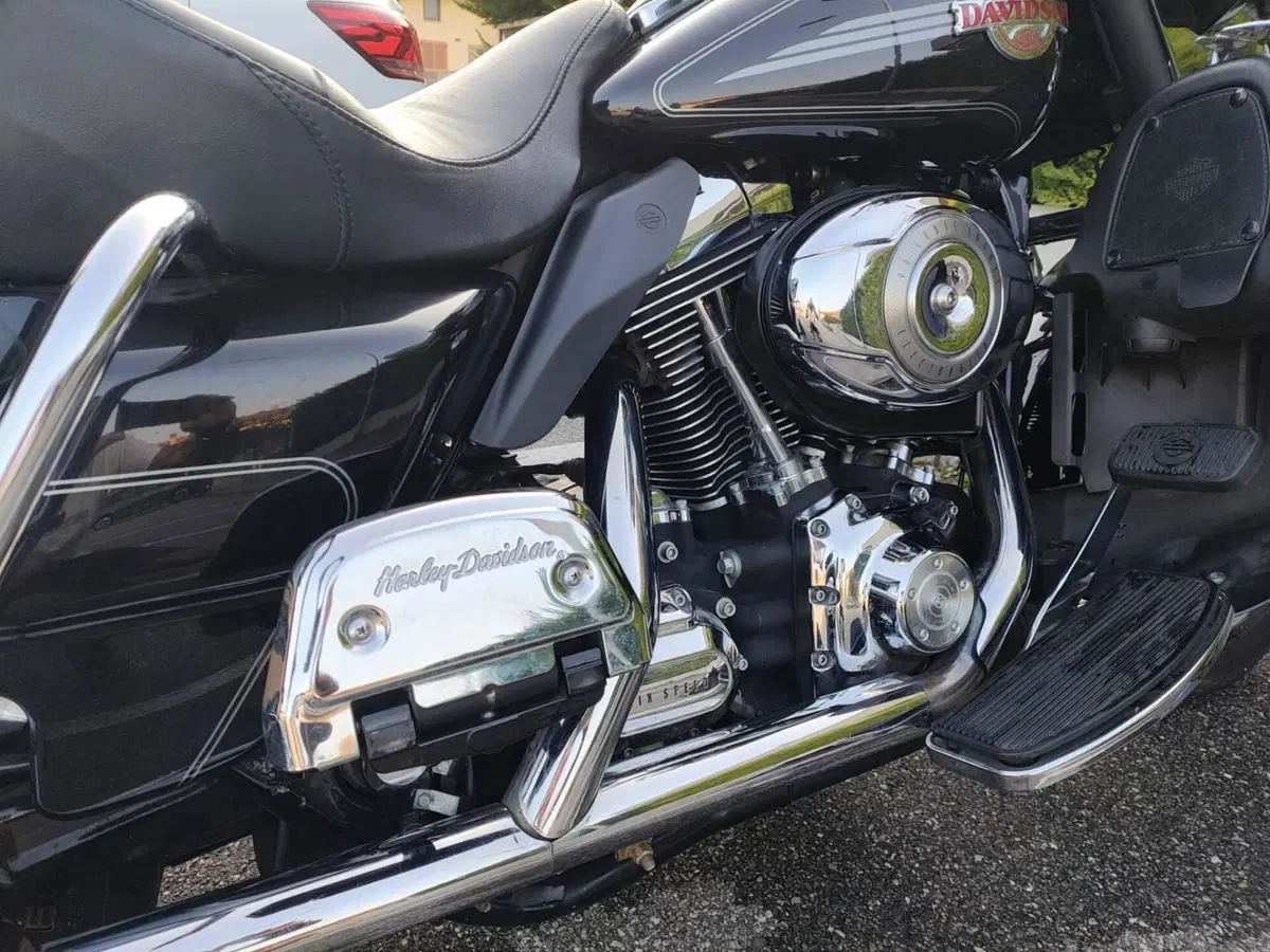 Harley-Davidson 1584 Electra Glide Ultra Classic (2007) - FLHTCU (4)