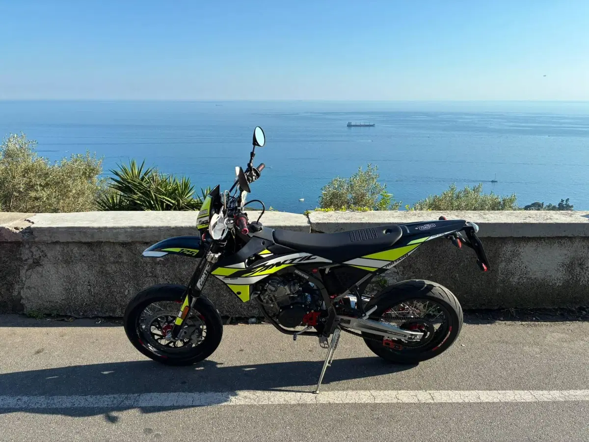 Fantic Motor Motard 125 M Performance 4t (2019) (5)