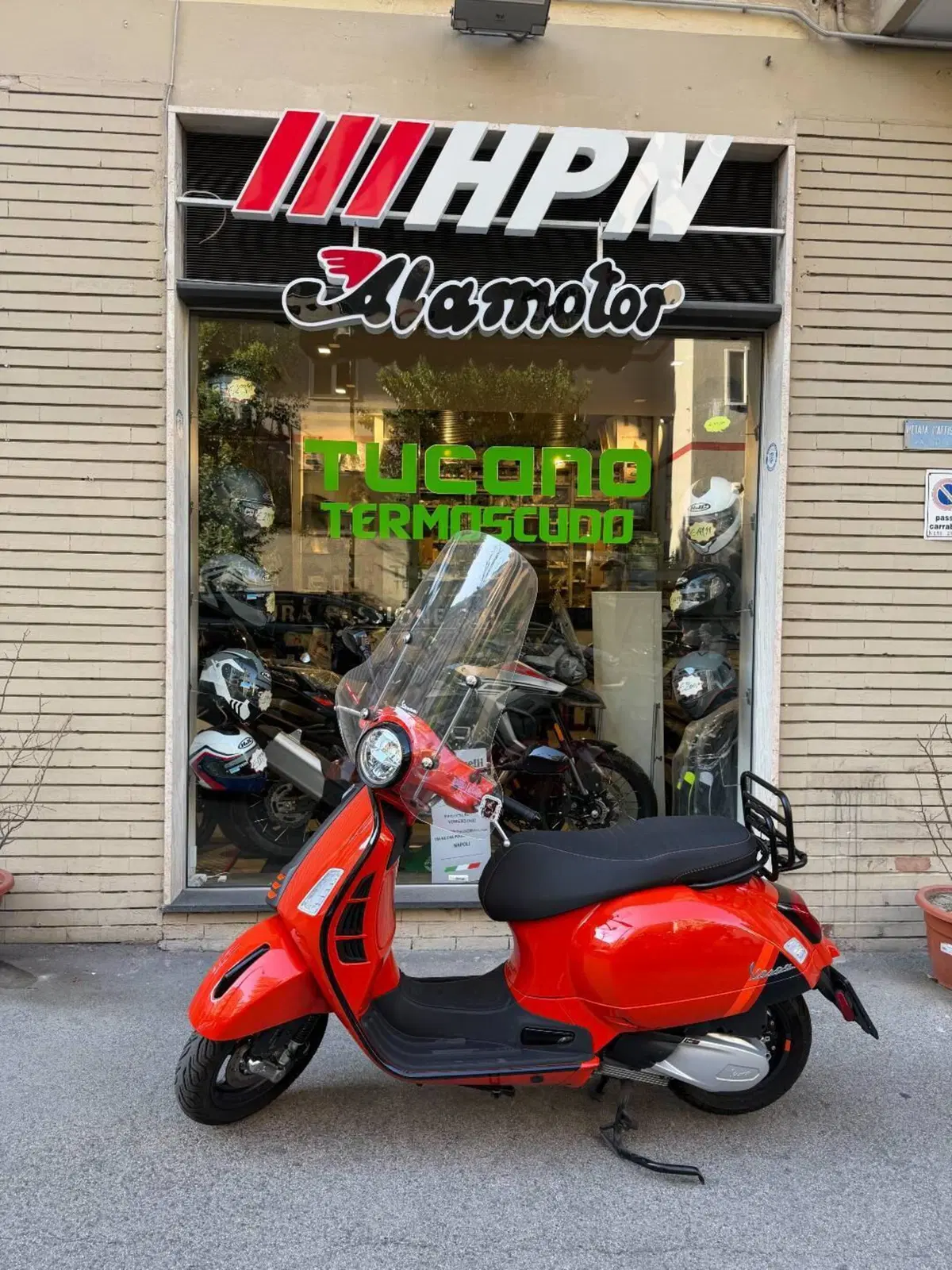 Vespa GTS 300 Super Sport (2023 - 24) (2)