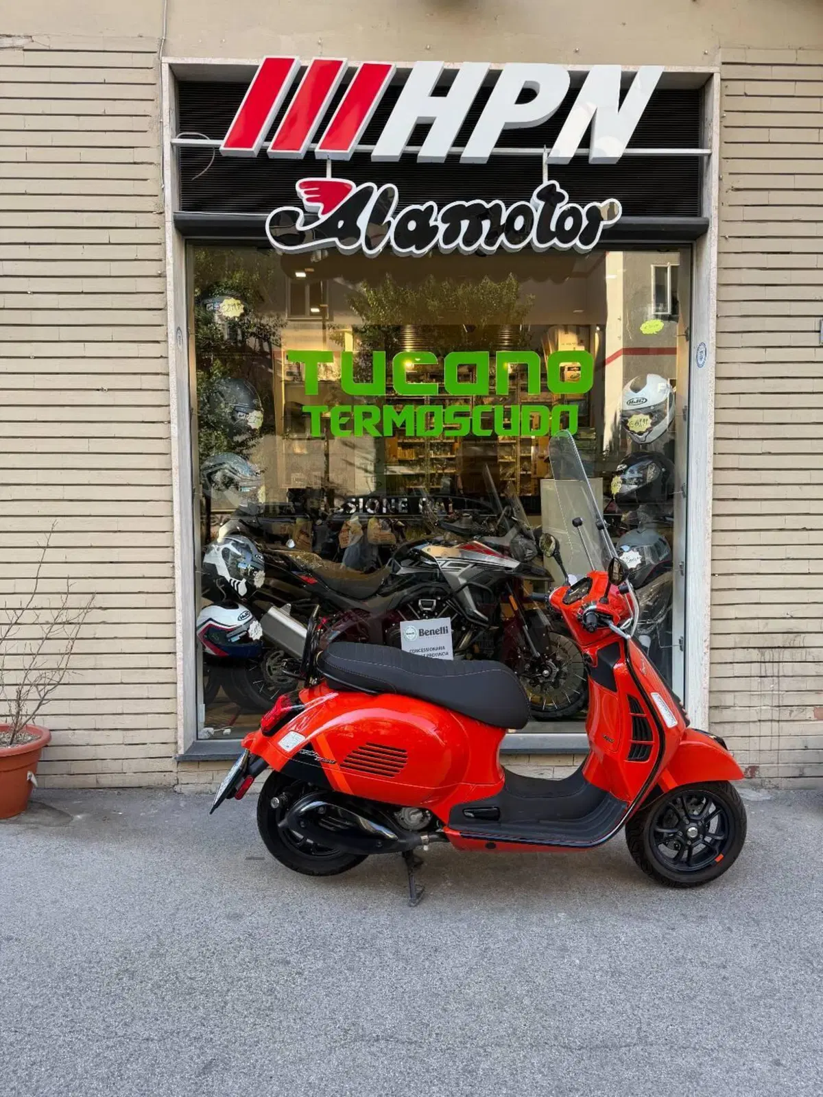 Vespa GTS 300 Super Sport (2023 - 24) (3)
