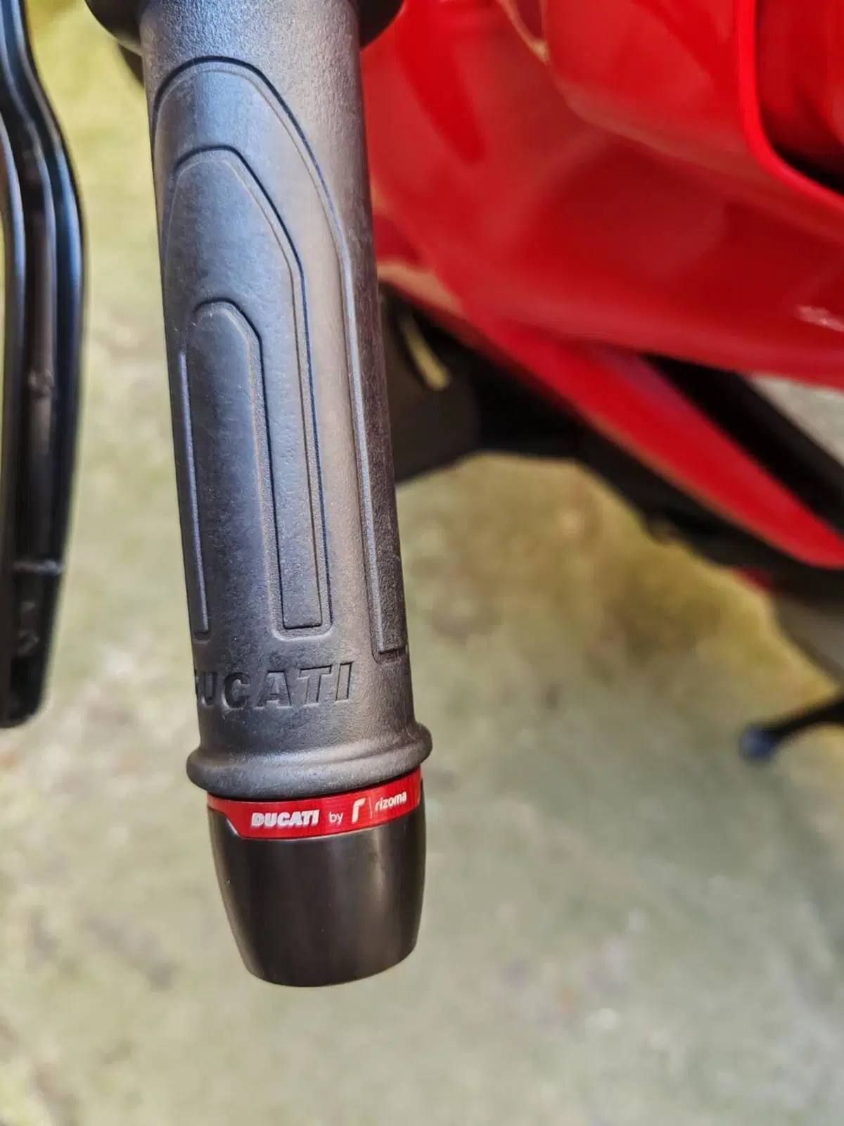 Ducati Streetfighter V4 1100 S (2020) (4)