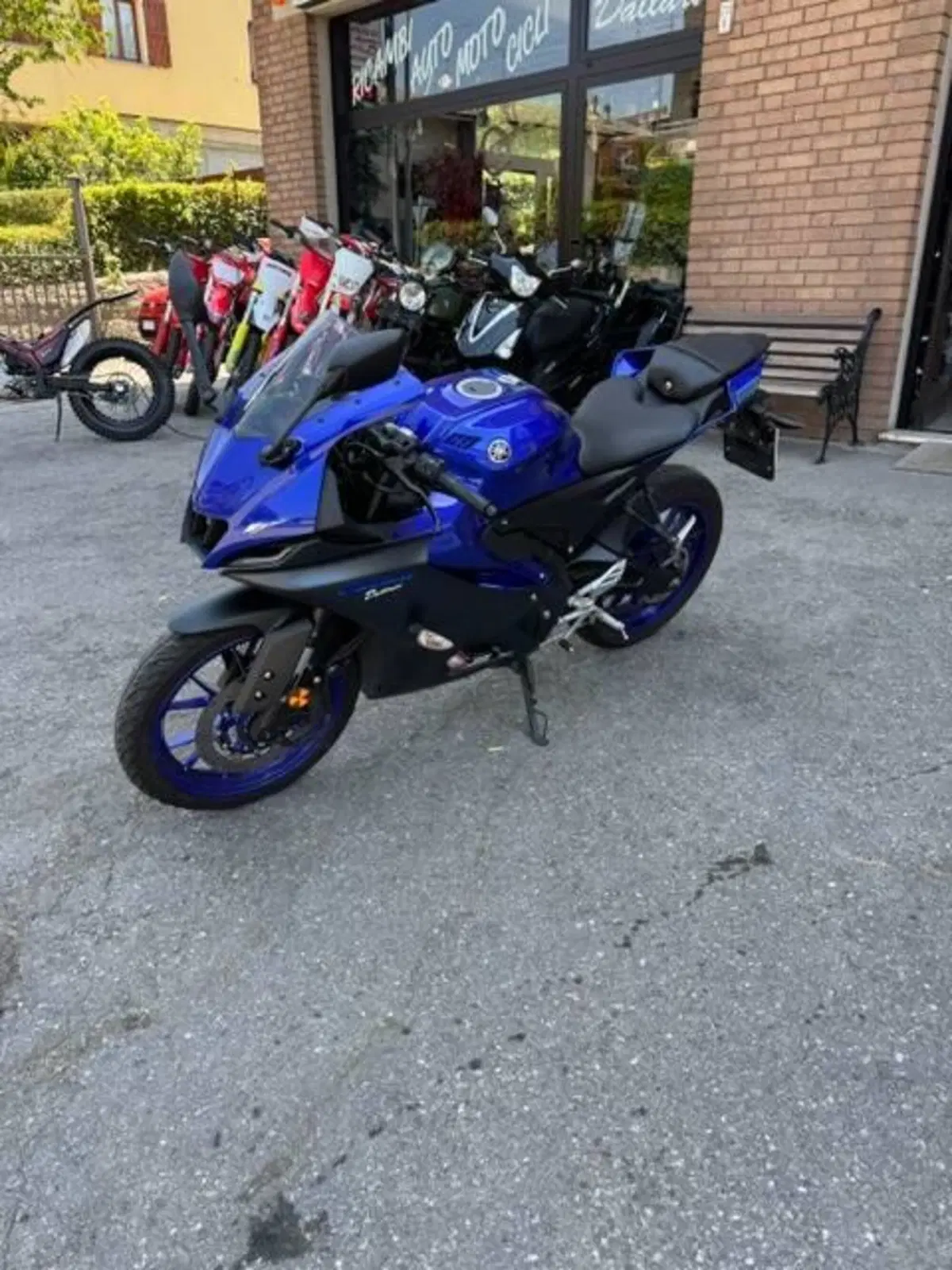 Yamaha YZF R125 (2023 - 26) (3)