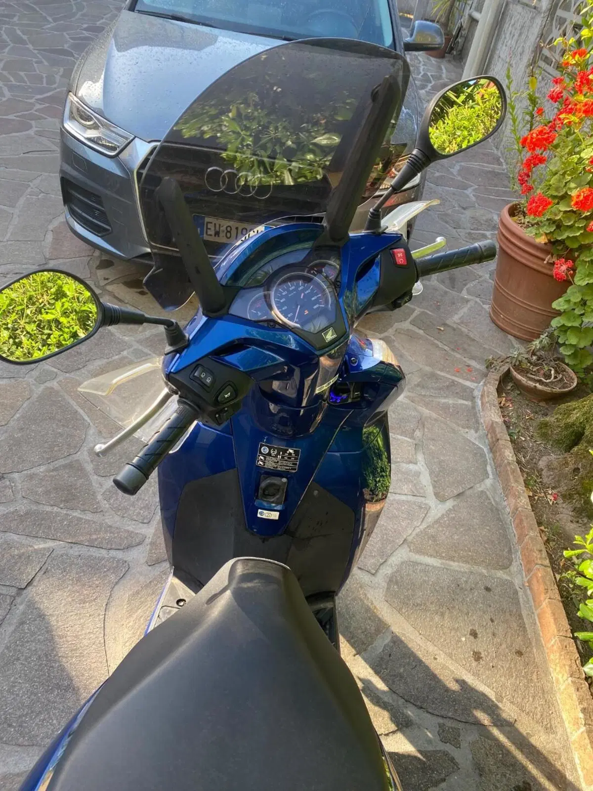 Honda SH 300 i ABS (2016 - 20) (2)