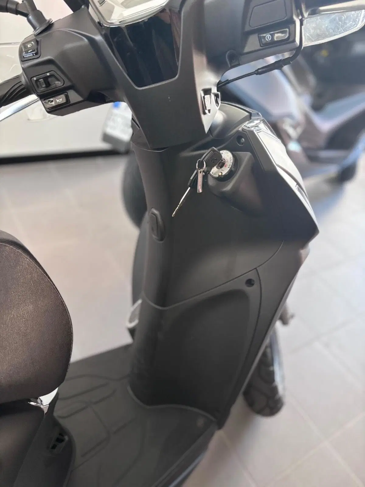 Kymco People 200i S (2021 - 26) (5)