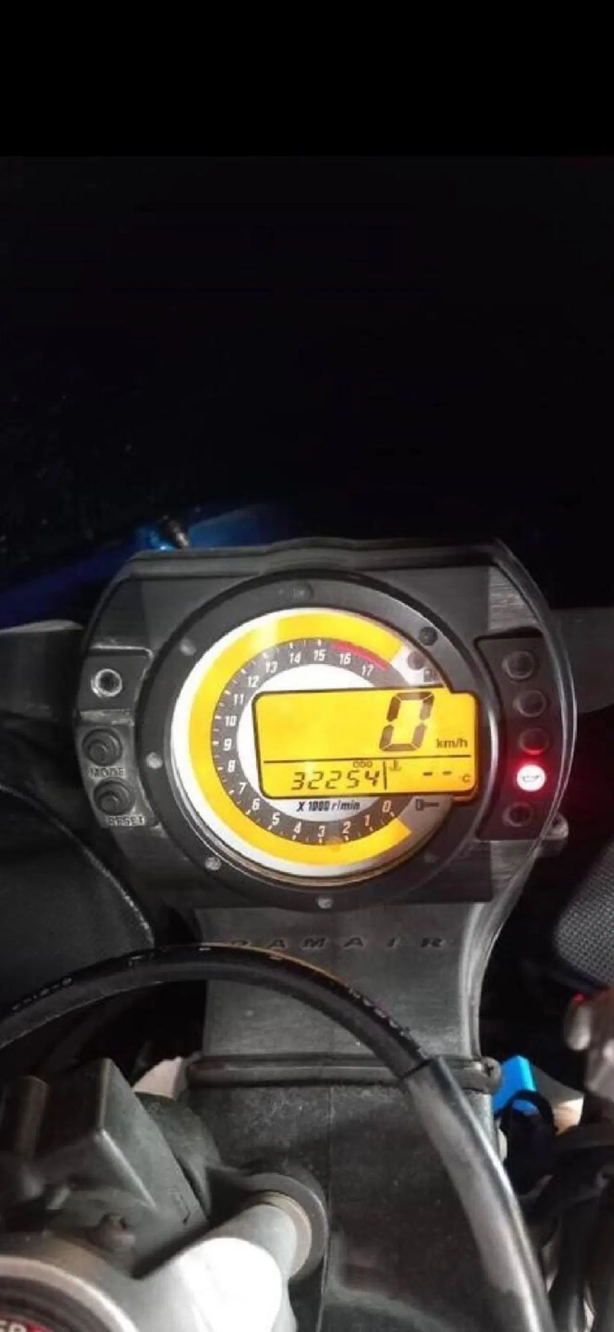 Kawasaki Ninja 636 ZX-6R (2005 - 06) (4)