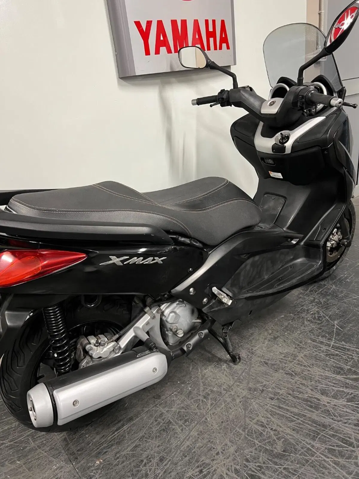 Yamaha X-Max 250 (2010 - 13) (4)