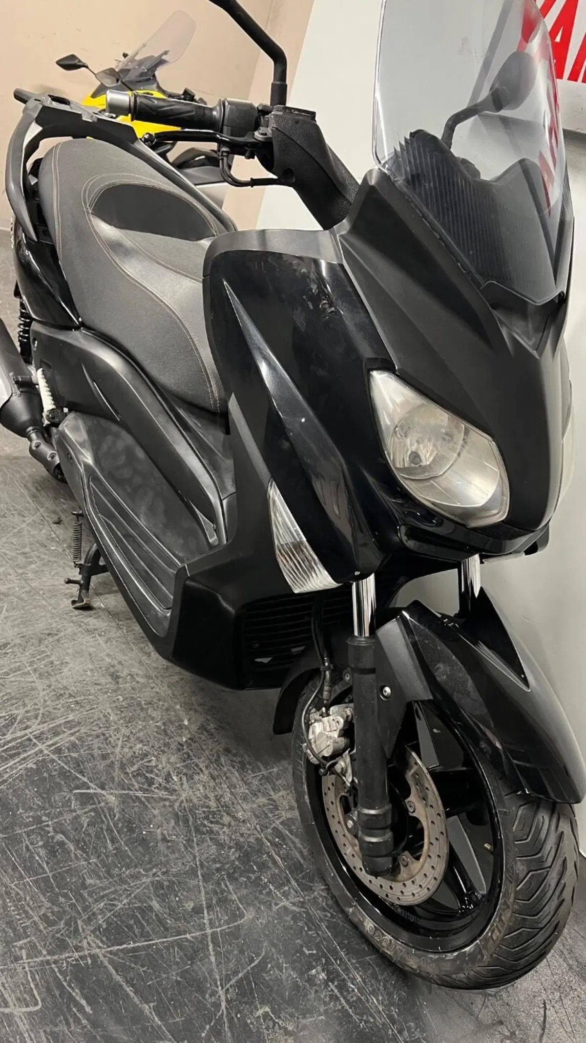 Yamaha X-Max 250 (2010 - 13) (10)