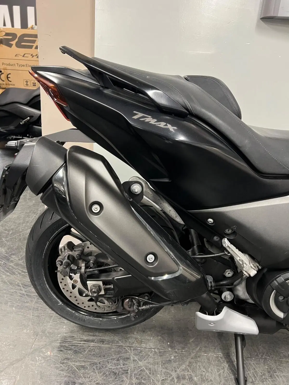 Yamaha T-Max 560 (2022 - 24) (5)
