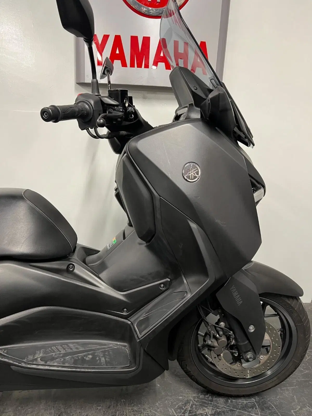 Yamaha X-Max 300 (2021 - 24) (6)