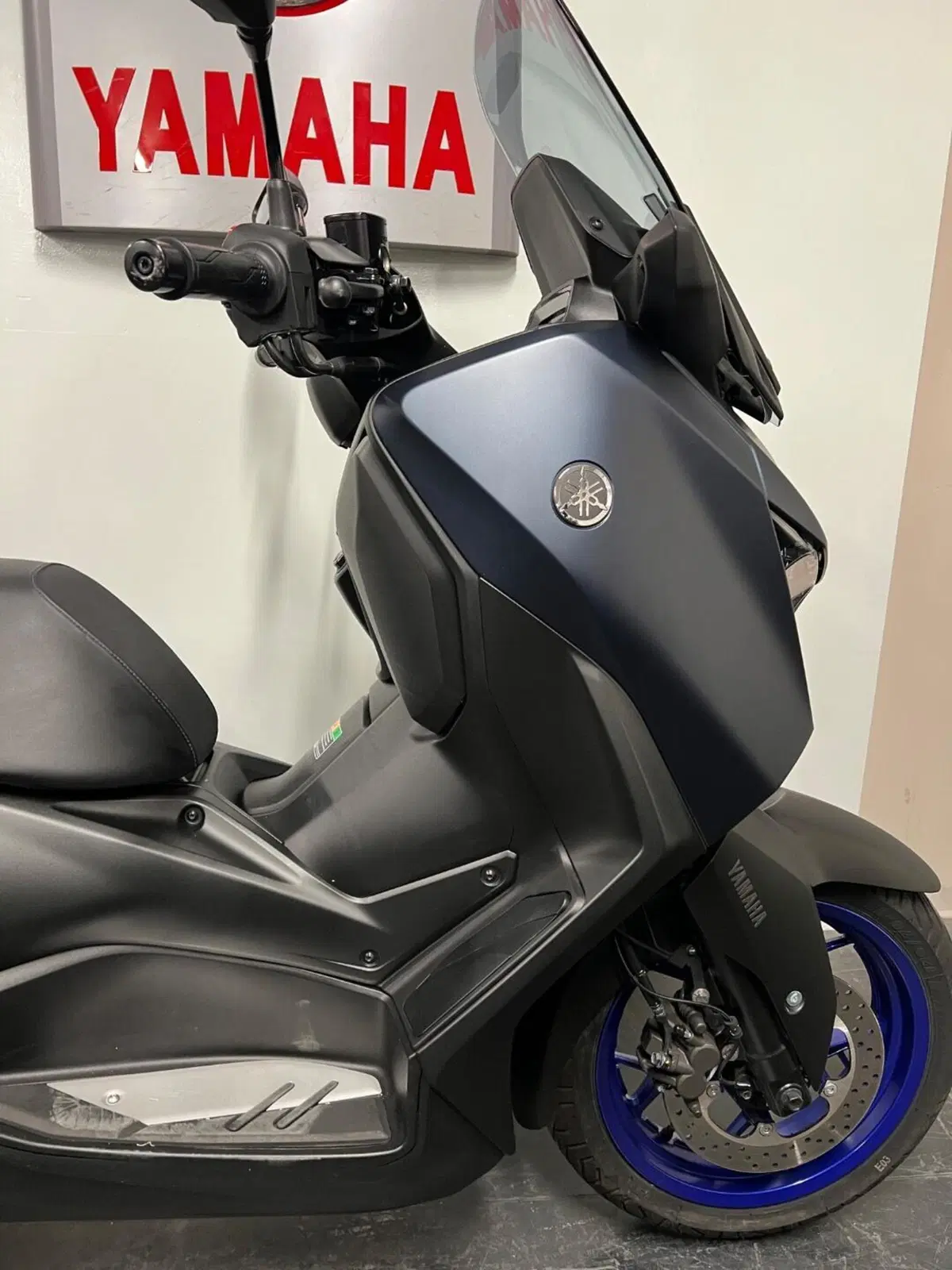 Yamaha X-Max 300 (2021 - 24) (6)