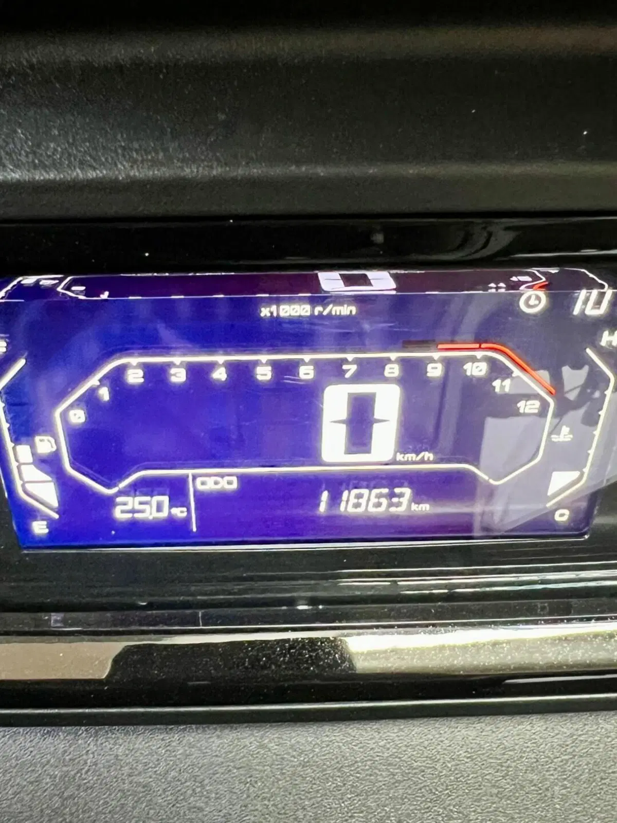 Yamaha X-Max 300 (2021 - 24) (10)