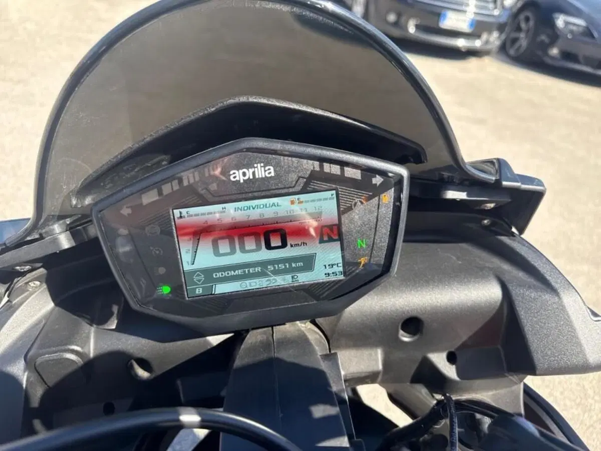 Aprilia Tuono 660 Factory (2022 - 24) (5)