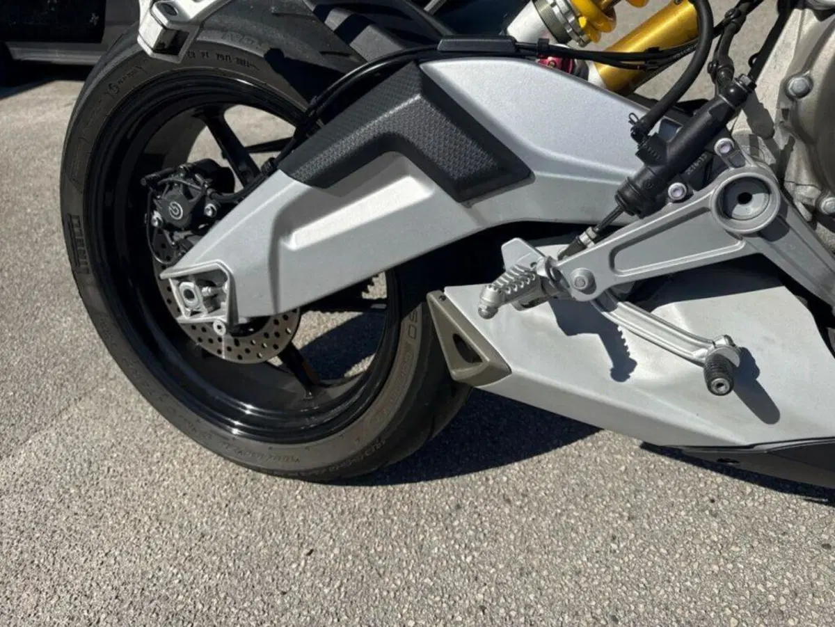 Aprilia Tuono 660 Factory (2022 - 24) (9)