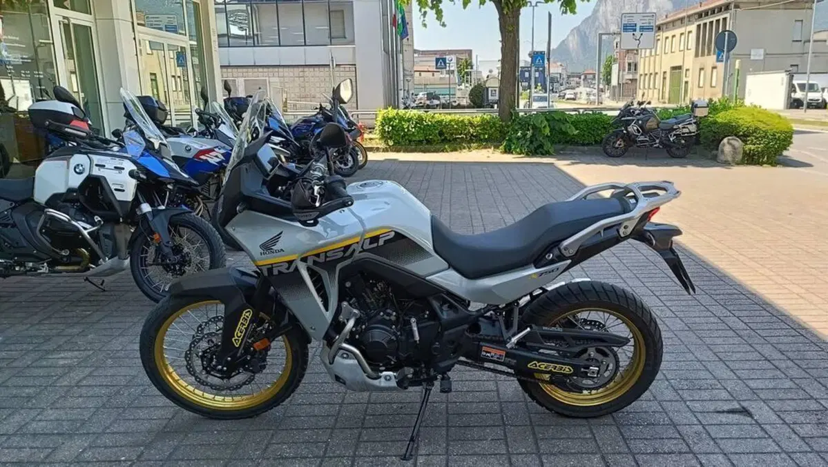 Honda Transalp XL750 (2025)
