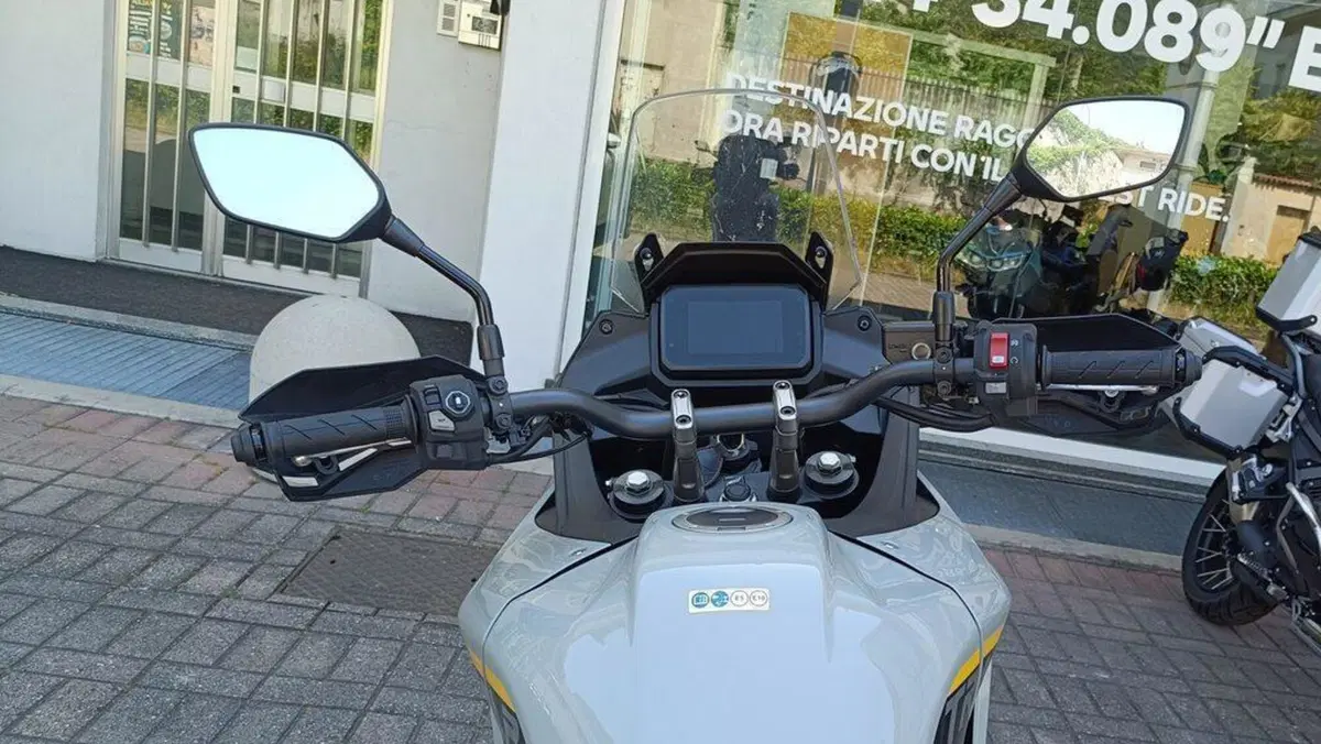 Honda Transalp XL750 (2025) (13)