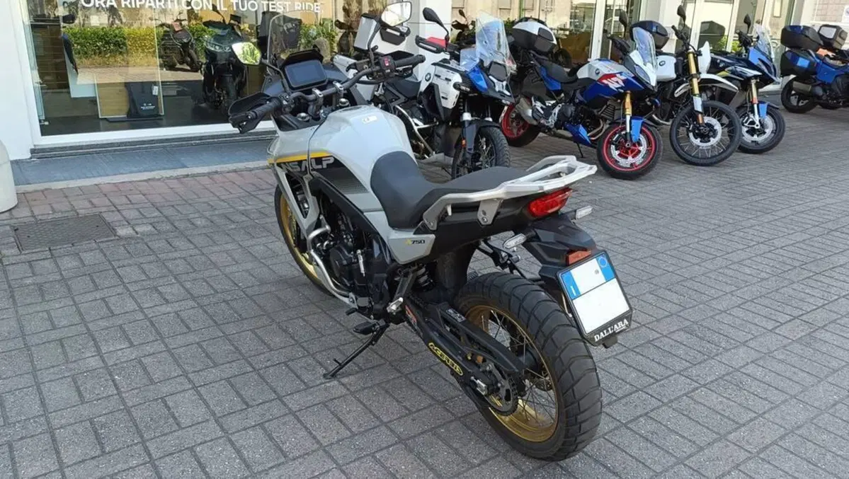 Honda Transalp XL750 (2025) (8)