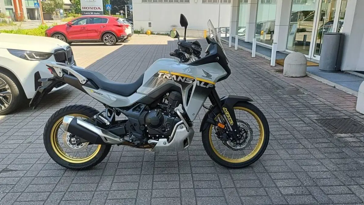 Honda Transalp XL750 (2025) (5)