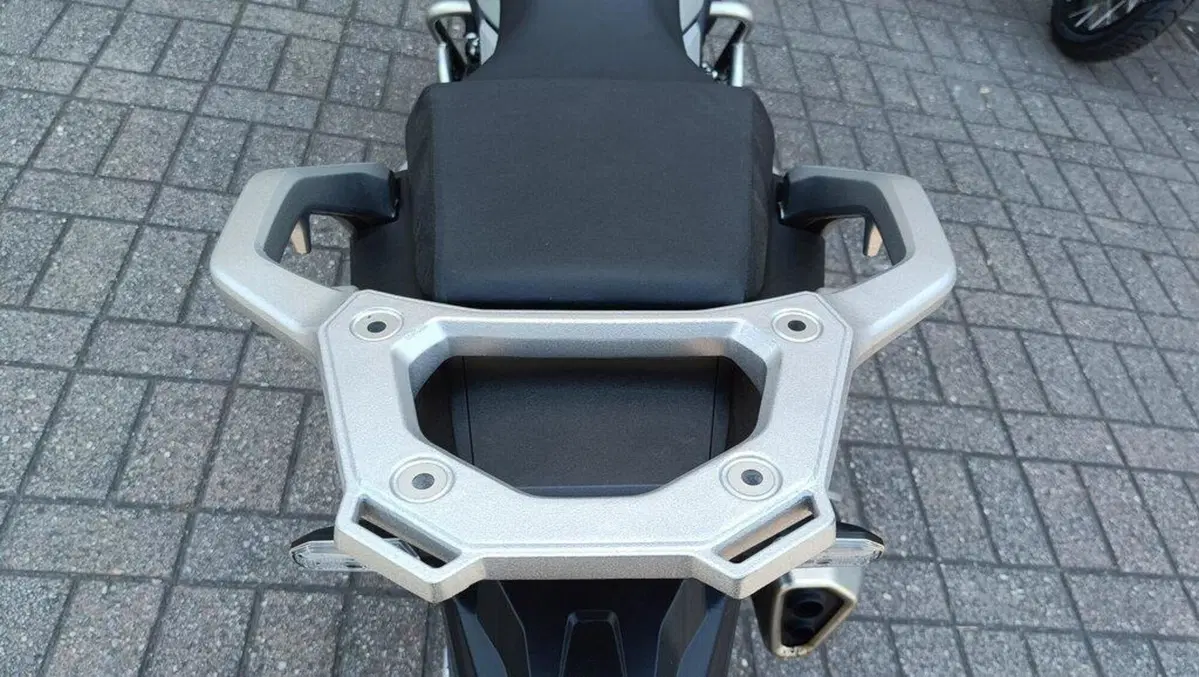 Honda Transalp XL750 (2025) (9)