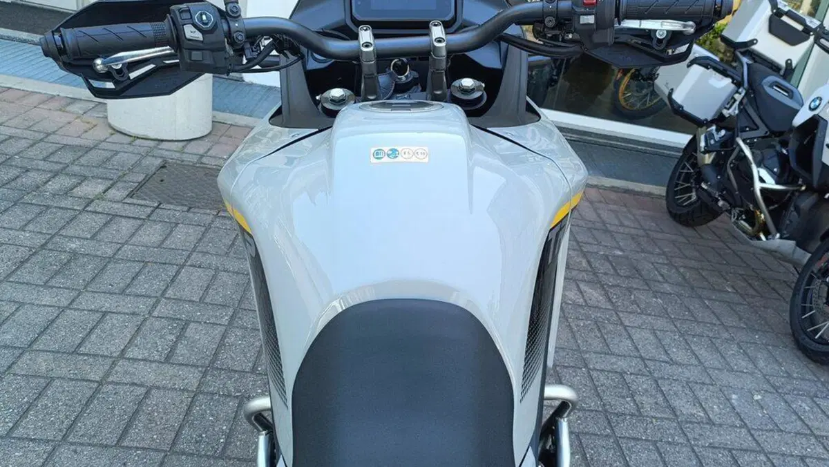 Honda Transalp XL750 (2025) (12)