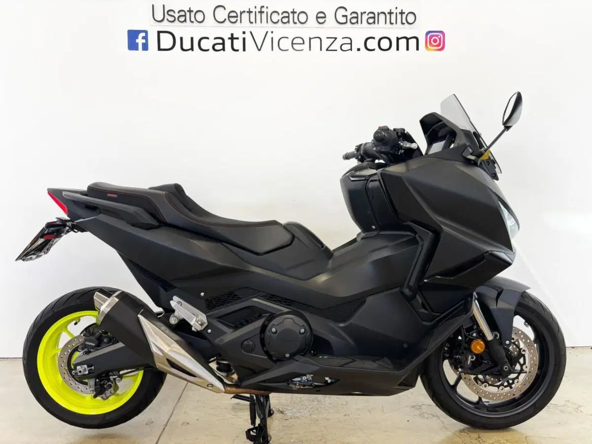 Honda Forza 750 (2025 - 26)
