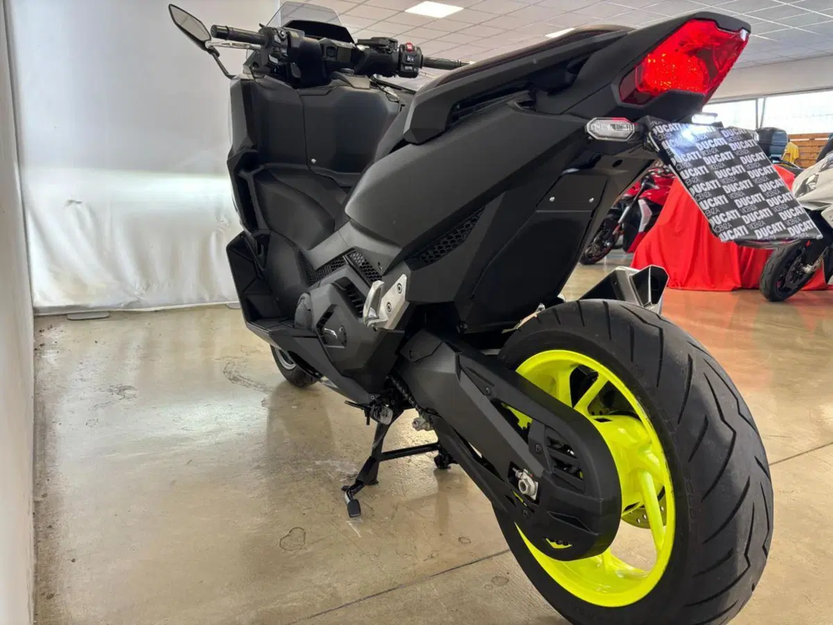 Honda Forza 750 (2025 - 26) (7)