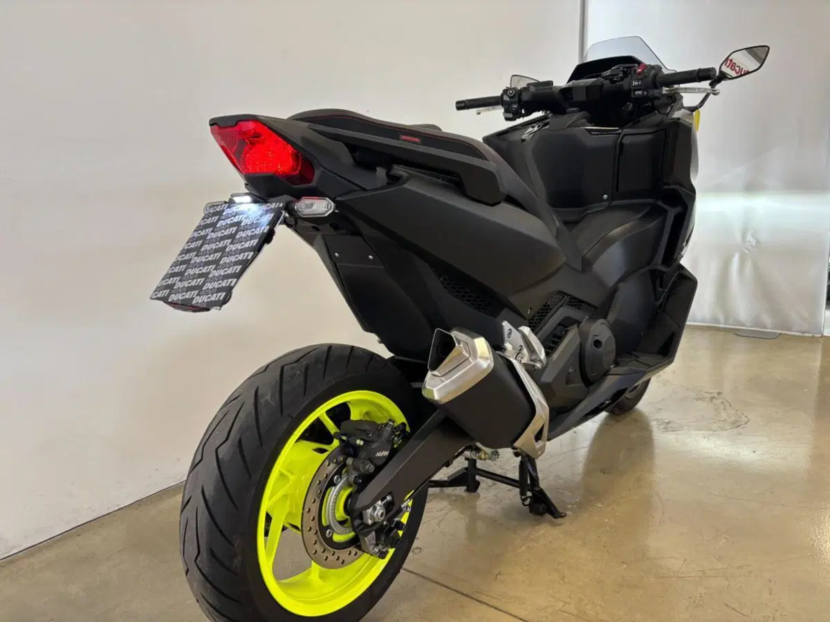 Honda Forza 750 (2025 - 26) (6)