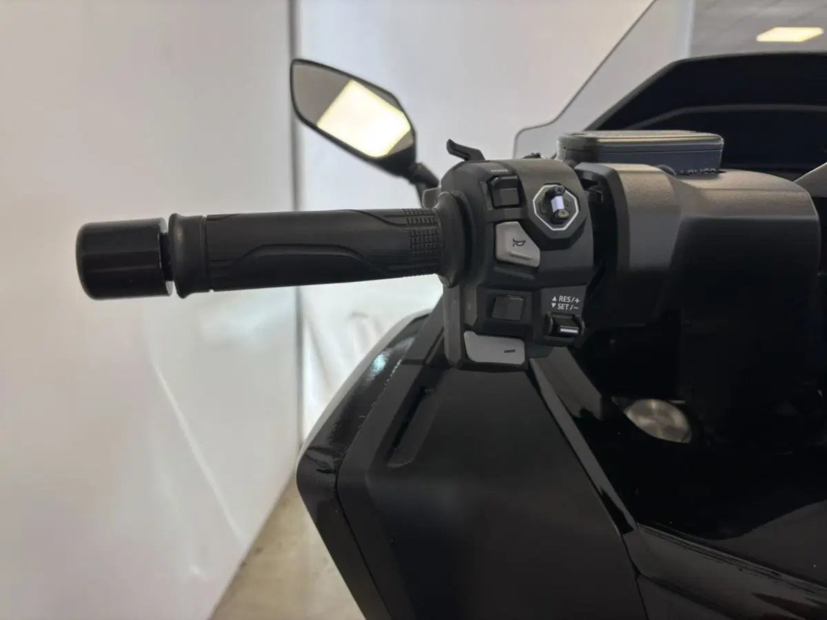 Honda Forza 750 (2025 - 26) (13)