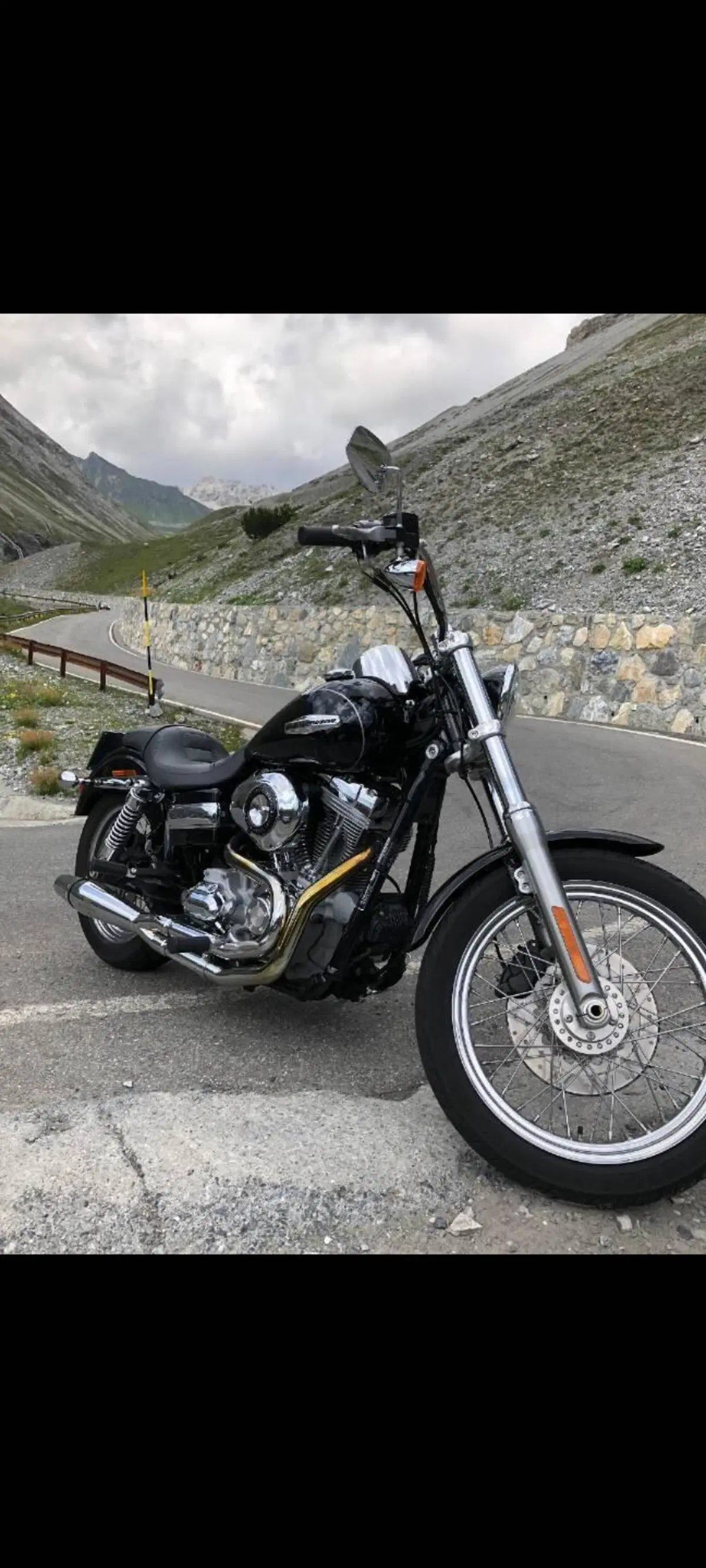Harley-Davidson 1584 Super Glide Custom (2008 - 13) - FXDC (4)