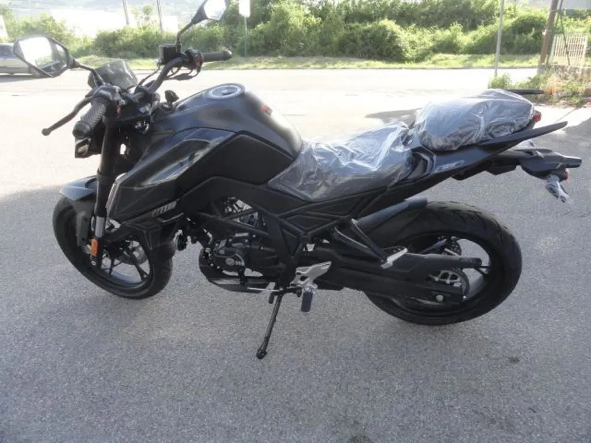 Voge Brivido 125S (2026) (5)