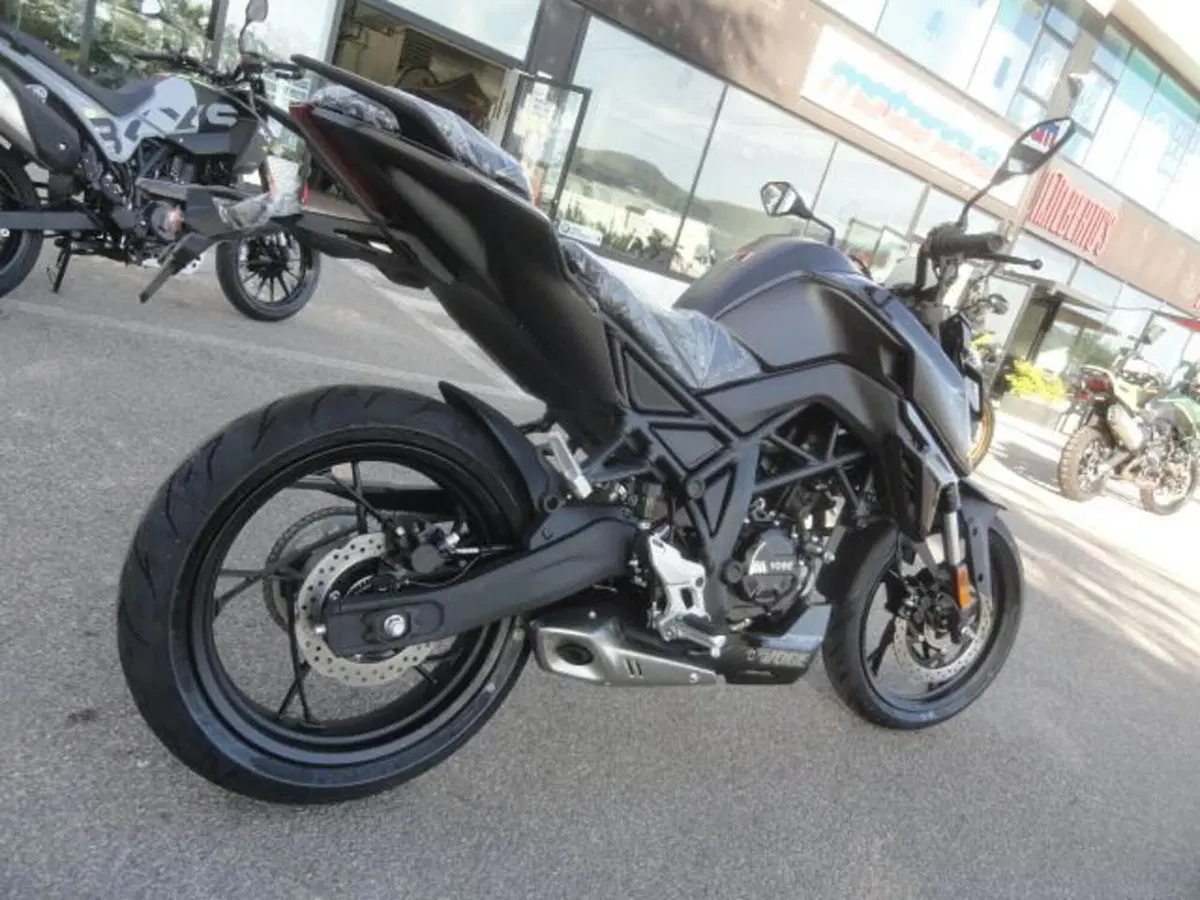 Voge Brivido 125S (2026) (9)